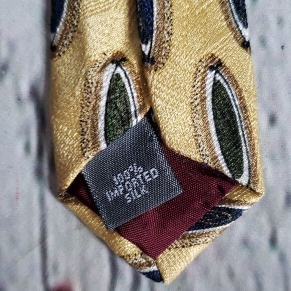 Halston Yellow Oval Pattern Silk Neck Tie - Picture 4 of 7